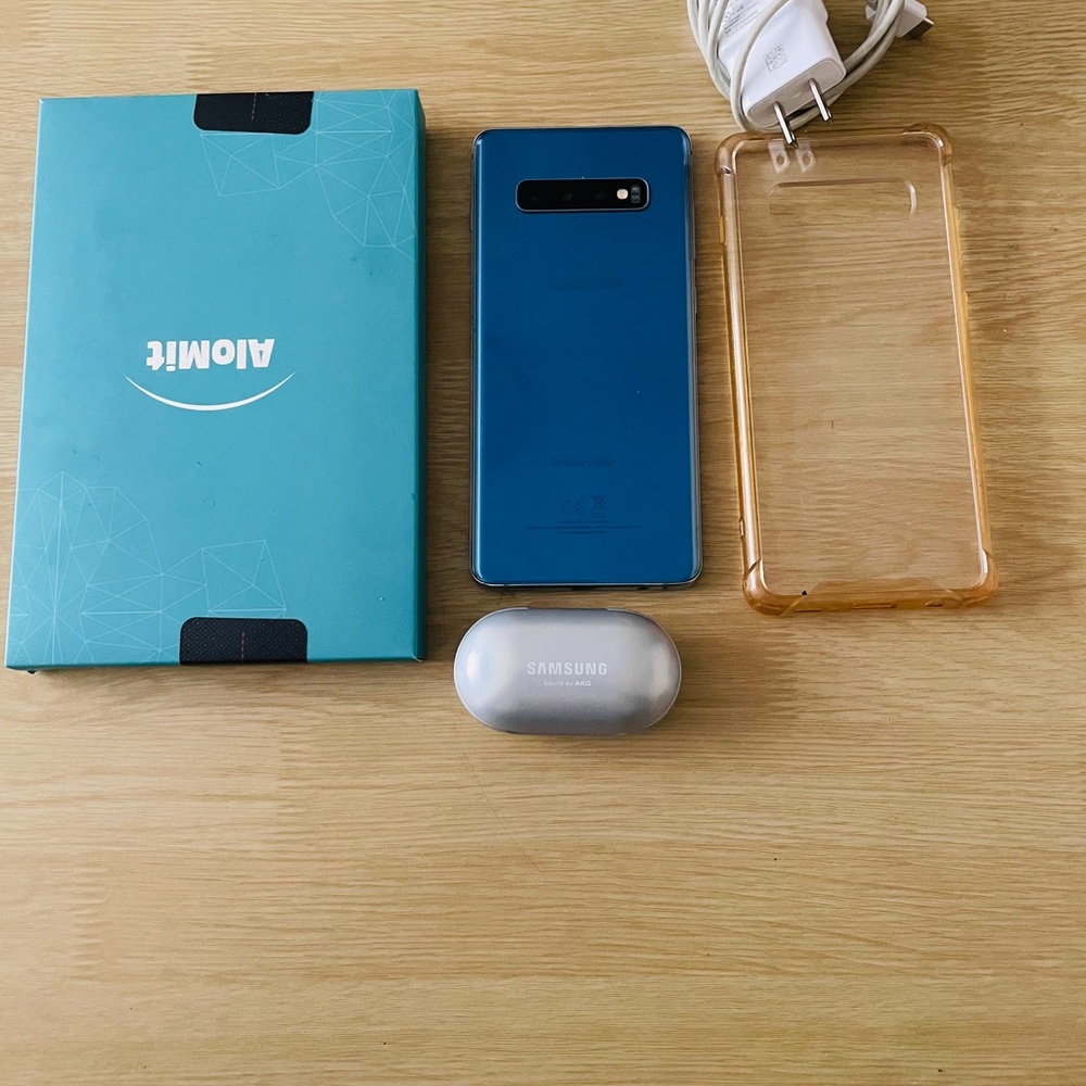Samsung S10 Plus Bundle